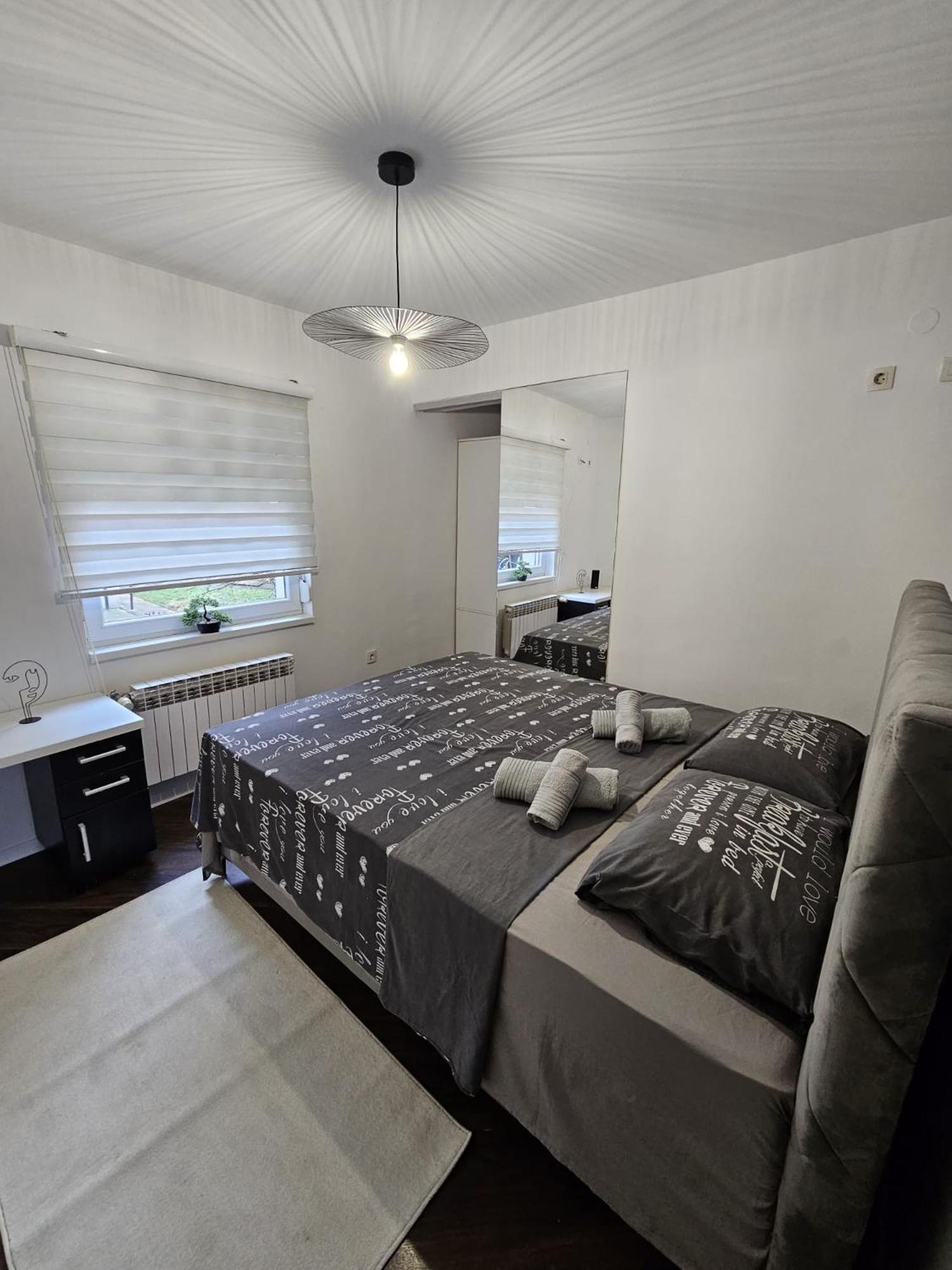 Apartman Daniela ซาราเยโว ภายนอก รูปภาพ
