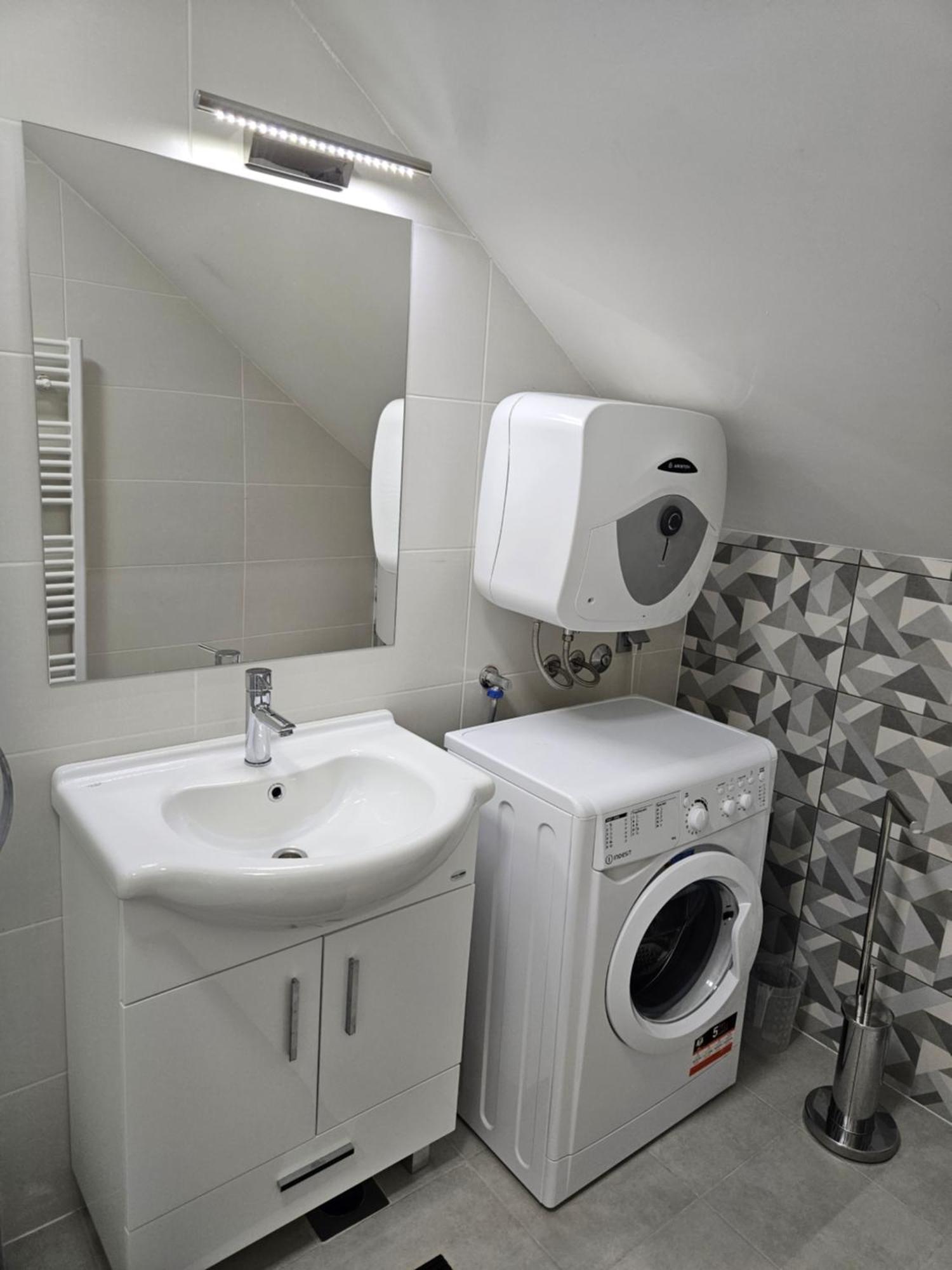 Apartman Daniela ซาราเยโว ภายนอก รูปภาพ