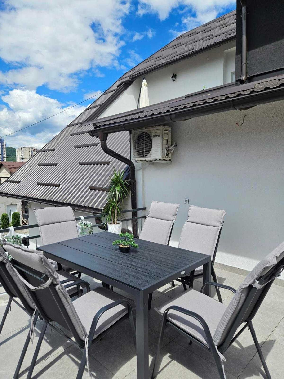 Apartman Daniela ซาราเยโว ภายนอก รูปภาพ